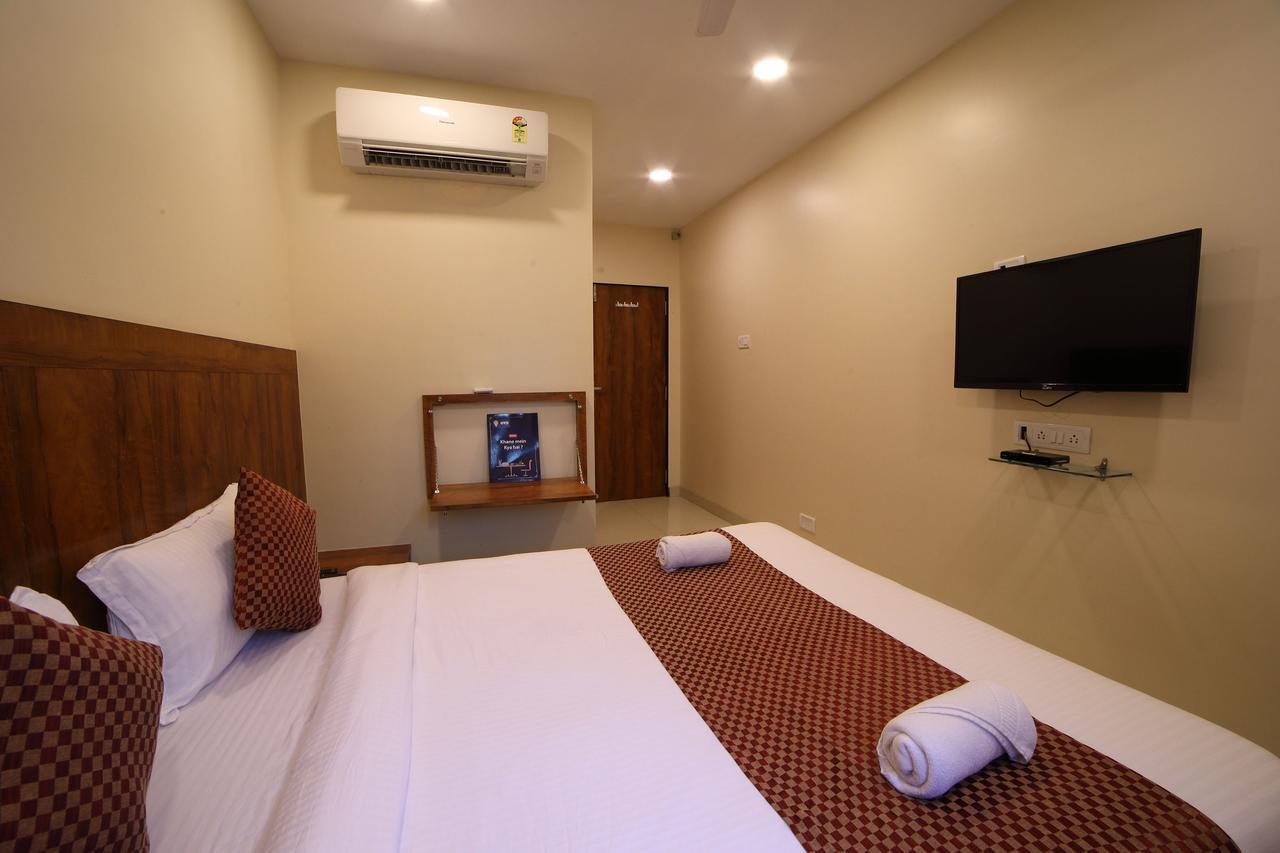 Oyo 8757 Prakash Inn Mumbai Exterior foto